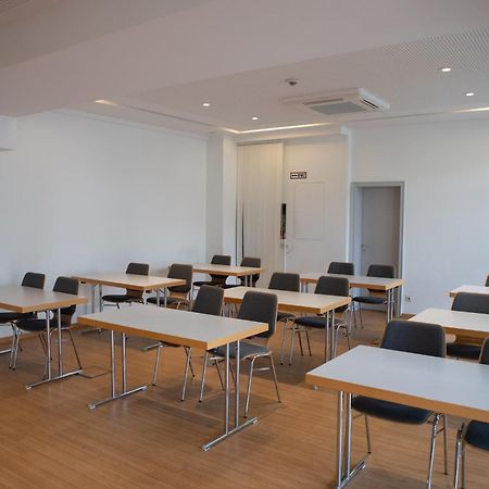 Pepb Schulungshotel Sarstedt Esterno foto