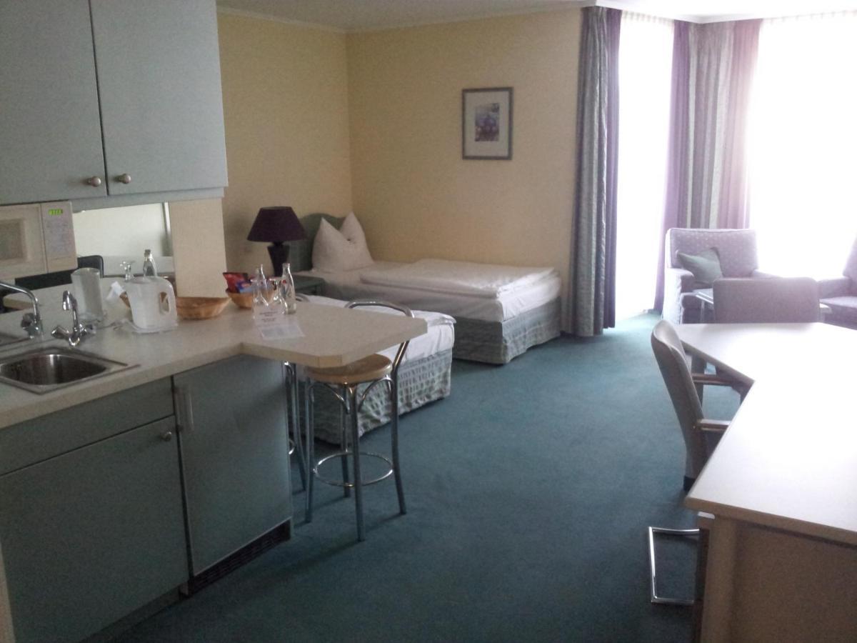 Pepb Schulungshotel Sarstedt Esterno foto