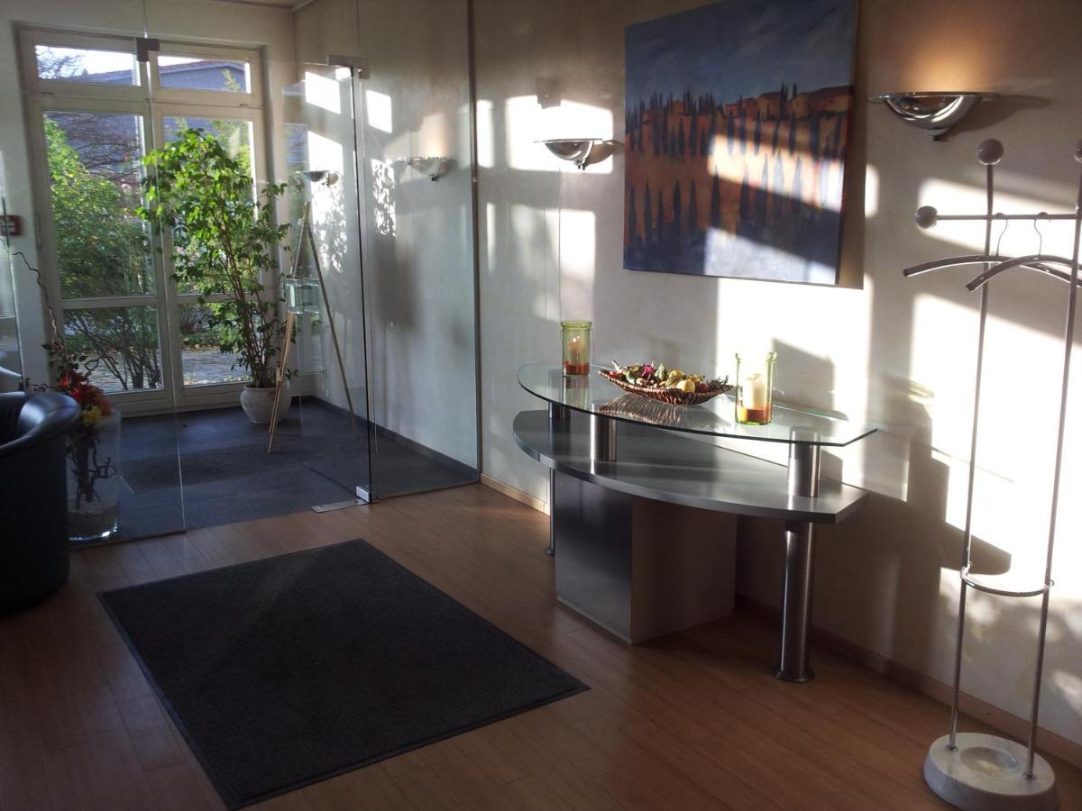 Pepb Schulungshotel Sarstedt Esterno foto
